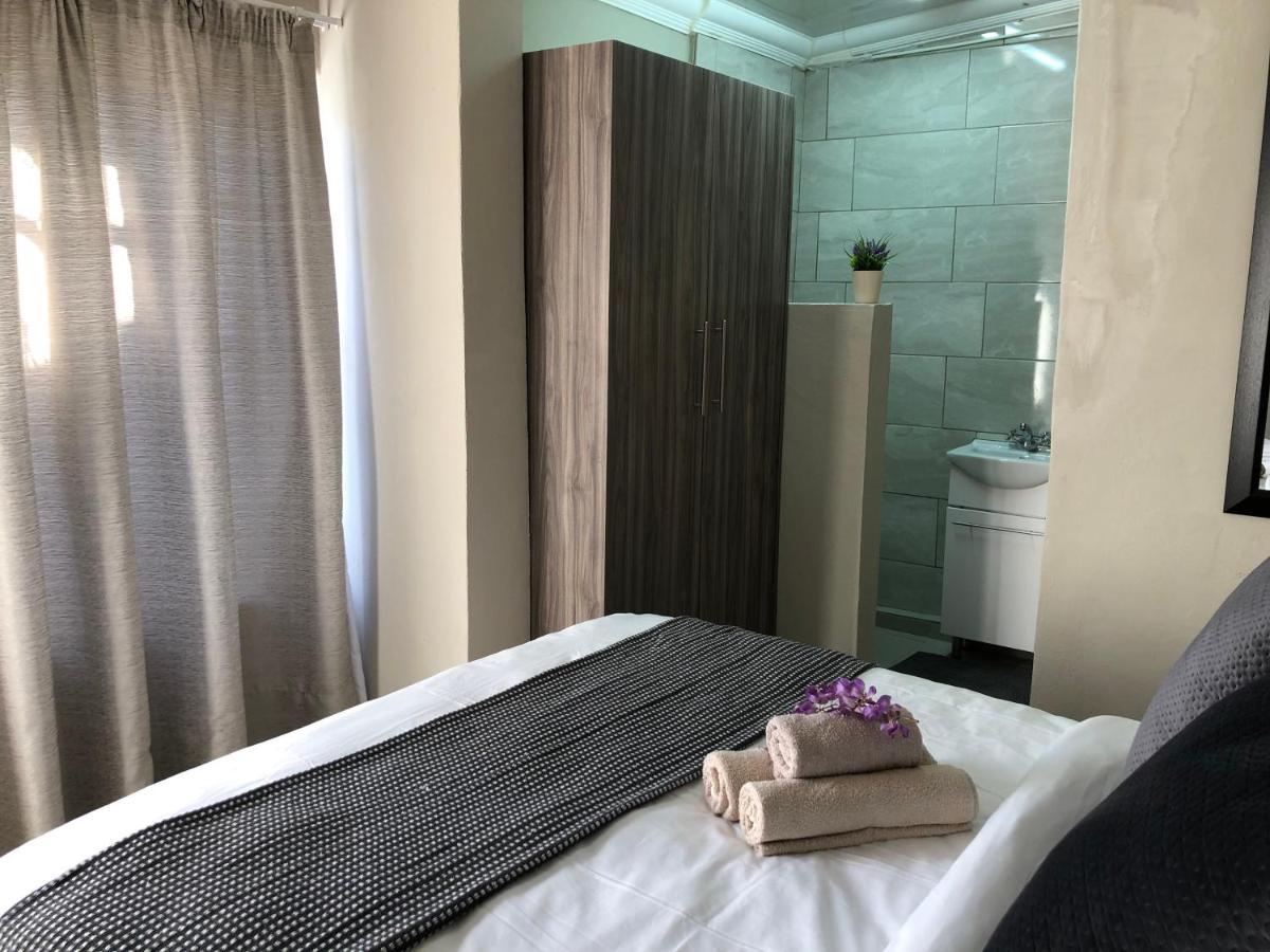 The Lavender Guesthouse Kroonstad Eksteriør bilde